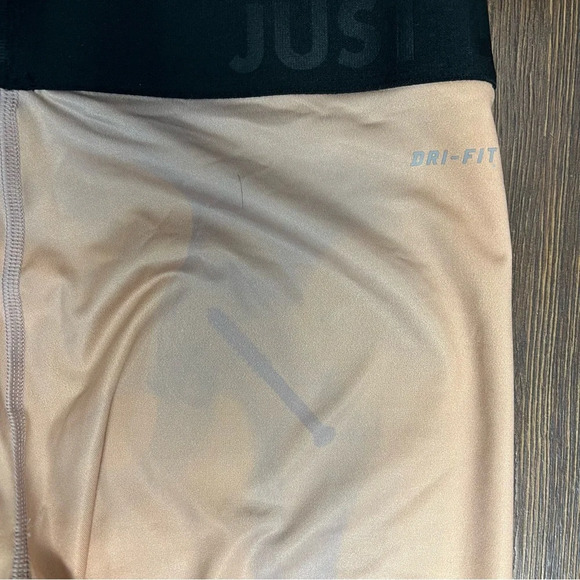 🆕 Nike limited edition pro glow X-Ray training tights SZ LG - Picture 8 of 8